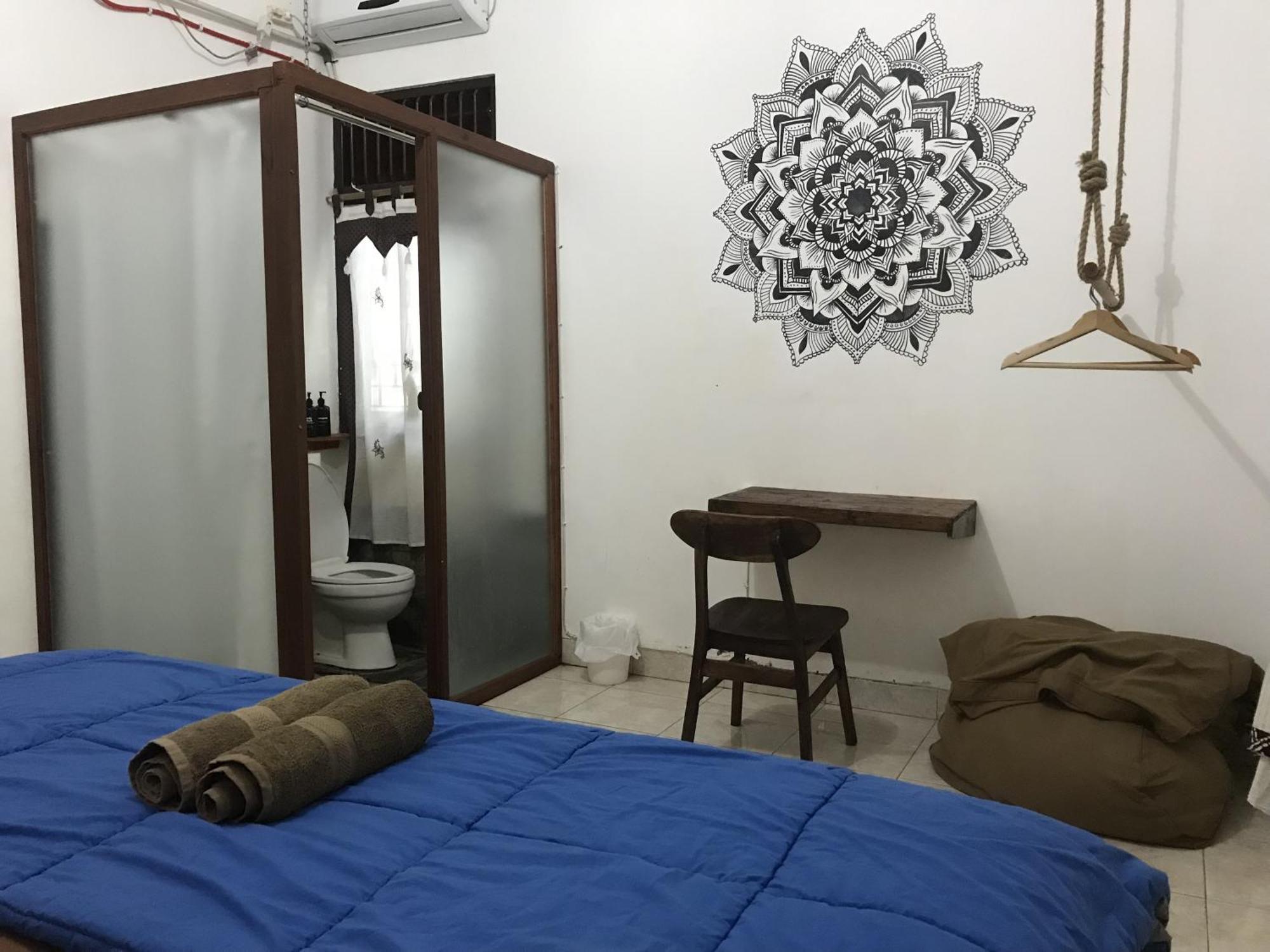 Hostel Wood Stone Yogyakarta Exterior foto